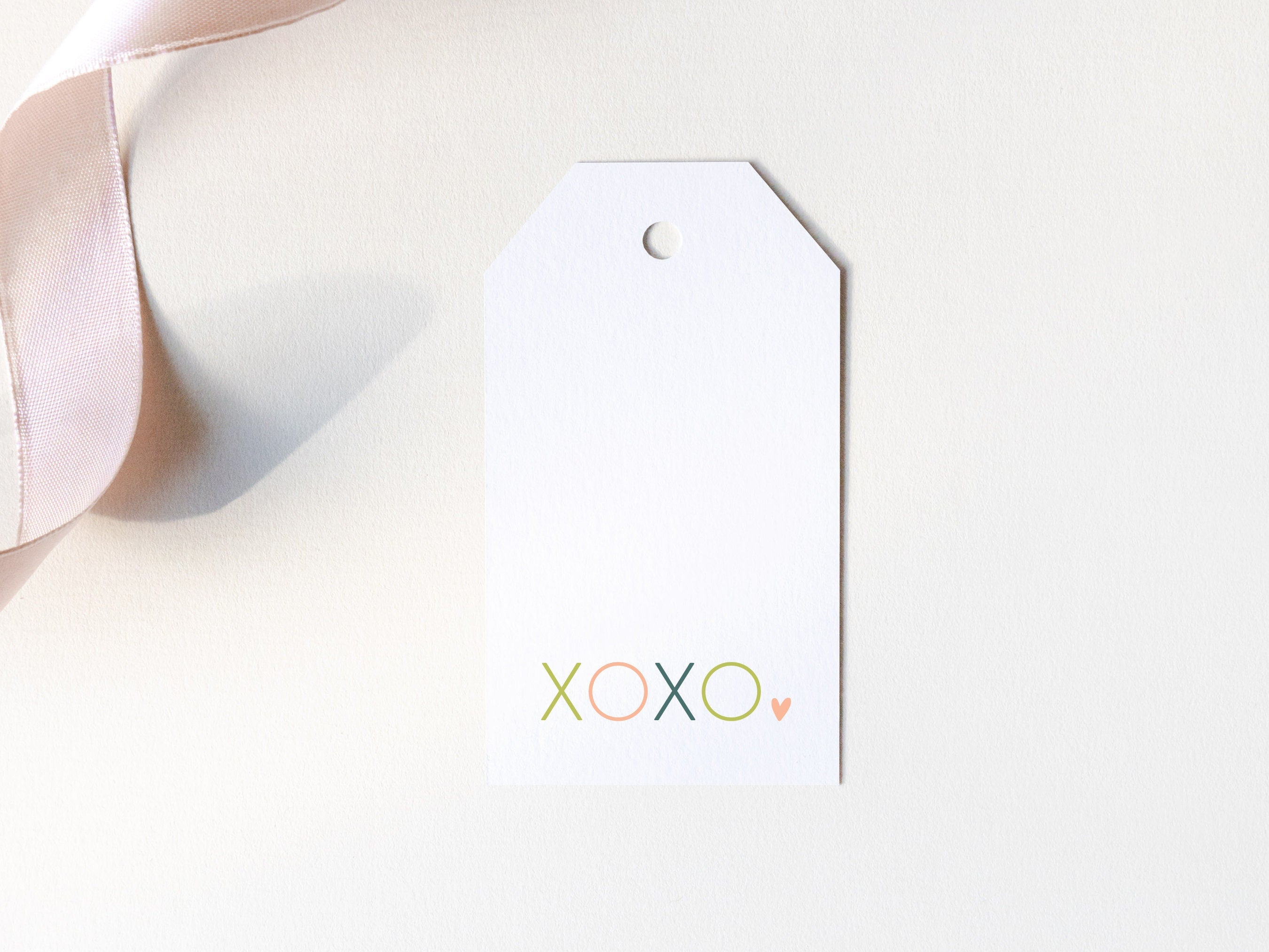 XOXO Gift Tags – Set of 8 Gift Tags – 2 x 3.5 Gift Tags – Birthday Gift Tags – Valentine Gift Tags – Holiday Gift Tags